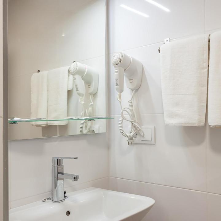 Hotel Prada. Gijon Ngoại thất bức ảnh
